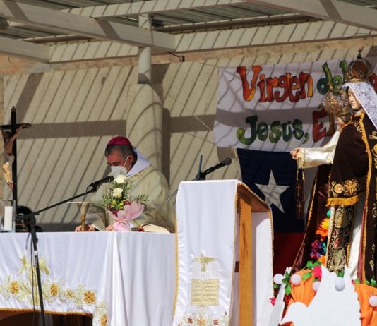 Mons. Morales, obispo de Copiapó: María nos enseña a mirar y a confiar en Jesús