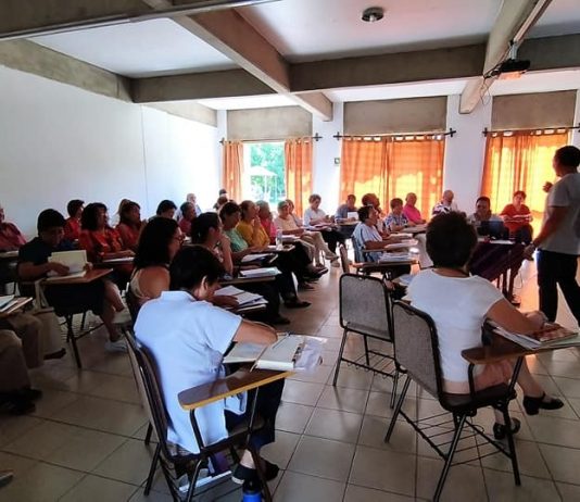 Referentes y equipos diocesanos de personas mayores desarrollan encuentro en Santiago de Chile