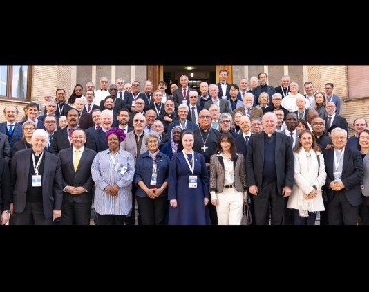 Los beneficios de la IA para la salud no debe vulnerar la dignidad humana