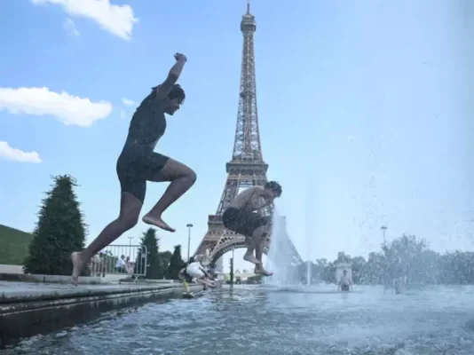 Calor extremo llega a 40 grados en ciudades de Francia y deja víctimas: niños murieron dentro de auto